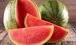 立秋吃瓜还是立秋前吃瓜,吃瓜的最佳时机揭秘