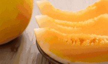 吃蜜瓜挖着吃,挖着吃的独特美味体验