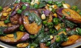 厨子吃瓜什么意思,揭秘厨房里的闲言碎语