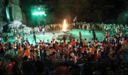 篝火晚会吃瓜,篝火晚会上的欢乐瓜趣