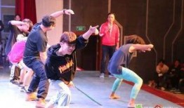 校园跳舞吃瓜图片高清,青春活力与甜蜜瓜果的完美邂逅