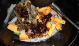 锦鲤吃瓜酱,揭秘网络红人的幕后故事